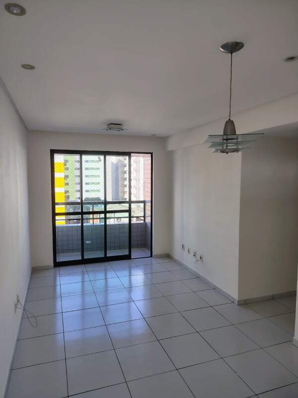 Apartamento 2 quartos ( 1 suíte ) para à venda em Torre - Recife - Edf Praça das Petunias - CTI imobiliaria: Sala p/2 ambientes 