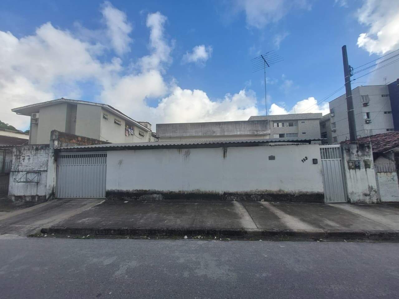 Casa 3 quartos ( 1 suíte ) para para aluguel em Iputinga - Recife - - CTI imobiliaria: 