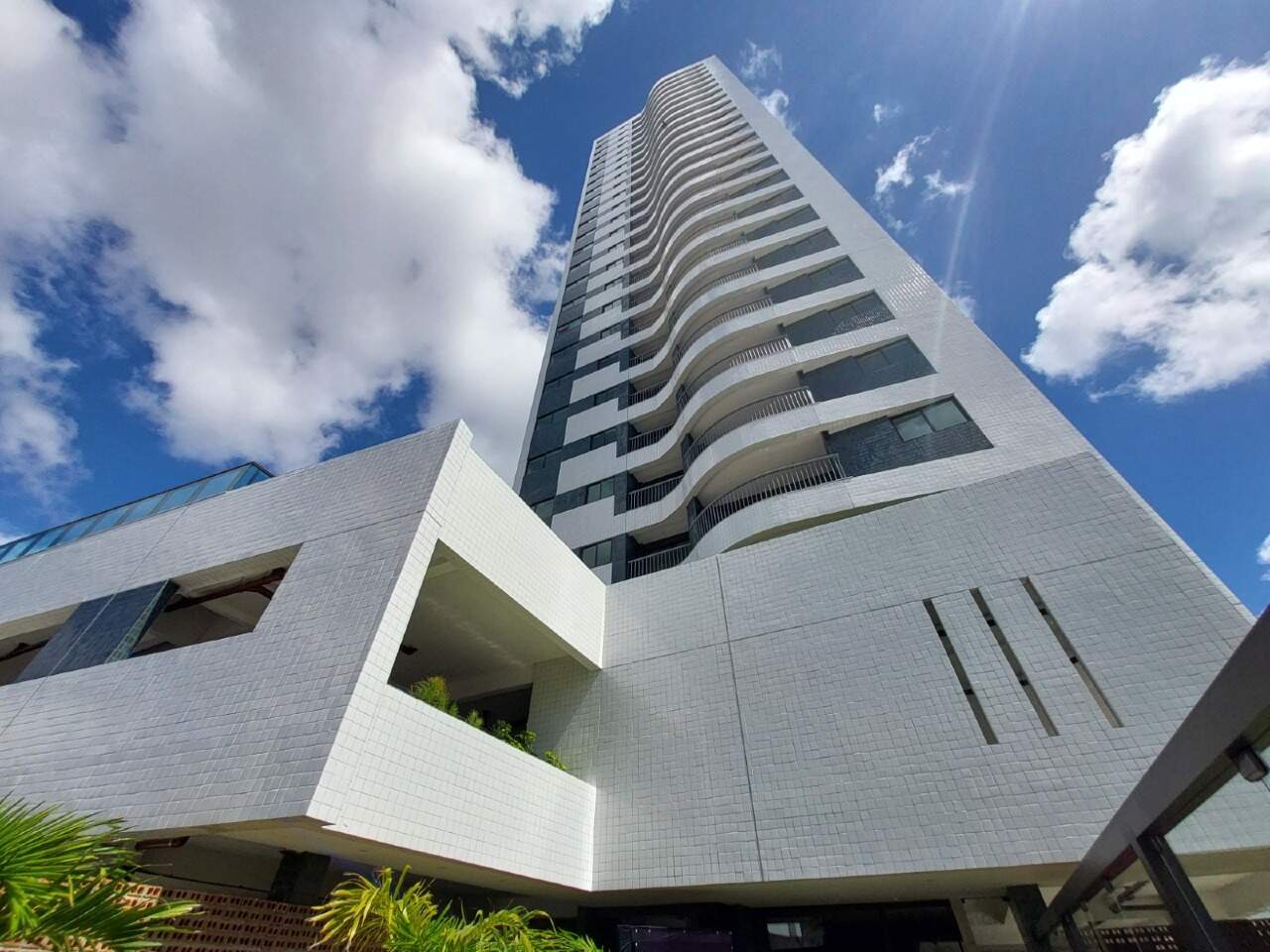 Apartamento 2 quartos ( 1 suíte ) para à venda em Iputinga - Recife - Edifício Praça dos Jatobás - CTI imobiliaria: Fachada