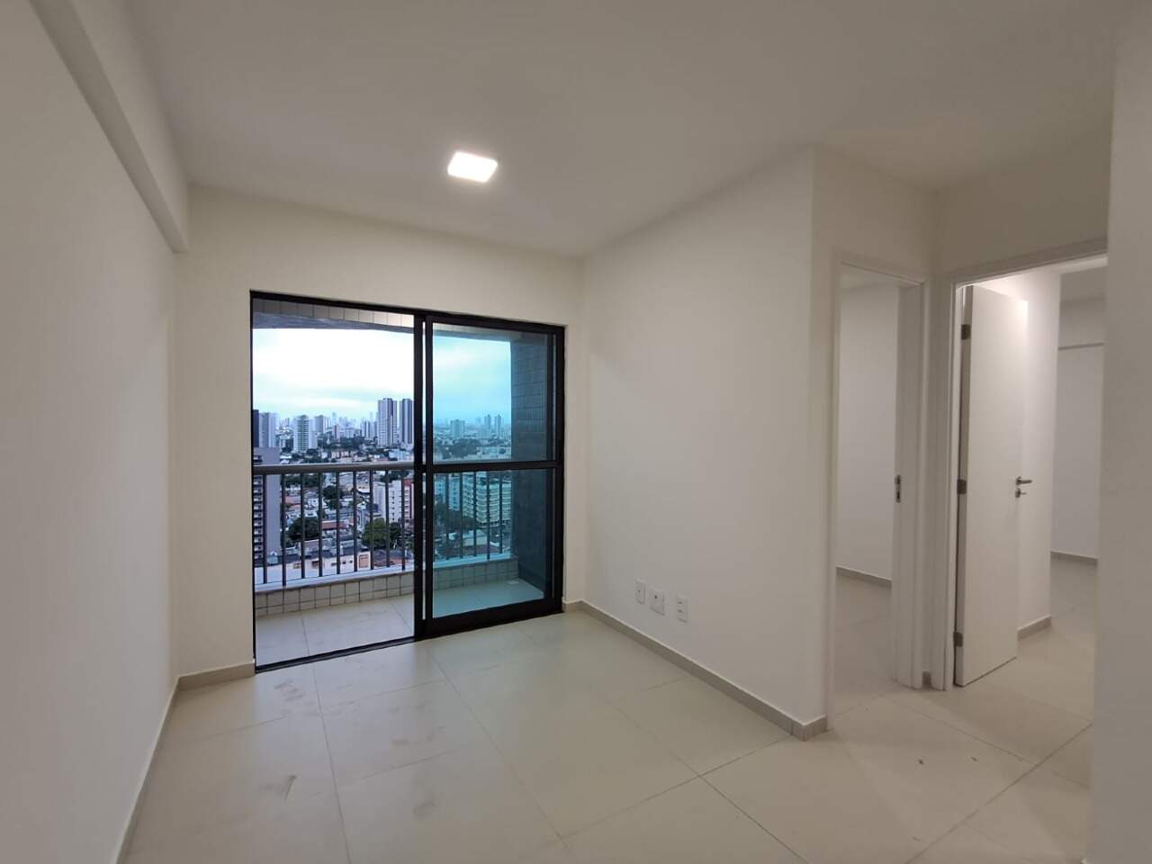Apartamento 2 quartos ( 1 suíte ) para para aluguel em Iputinga - Recife - Edifício Praça dos Jatobás - CTI imobiliaria: 