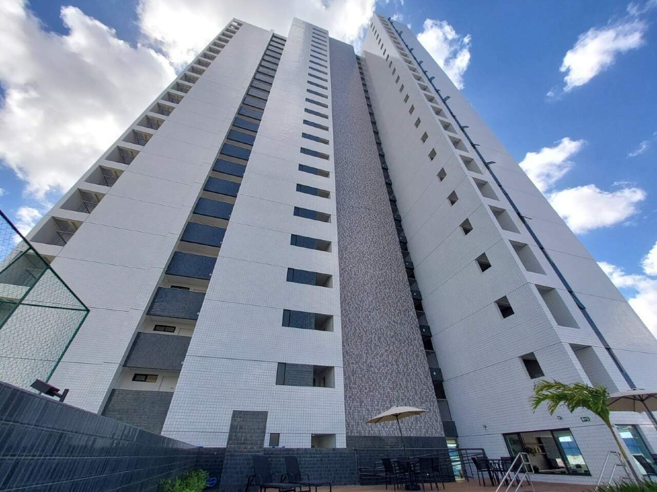 Apartamento 2 quartos ( 1 suíte ) para à venda em Iputinga - Recife - Edifício Praça dos Jatobás - CTI imobiliaria: Fachada 