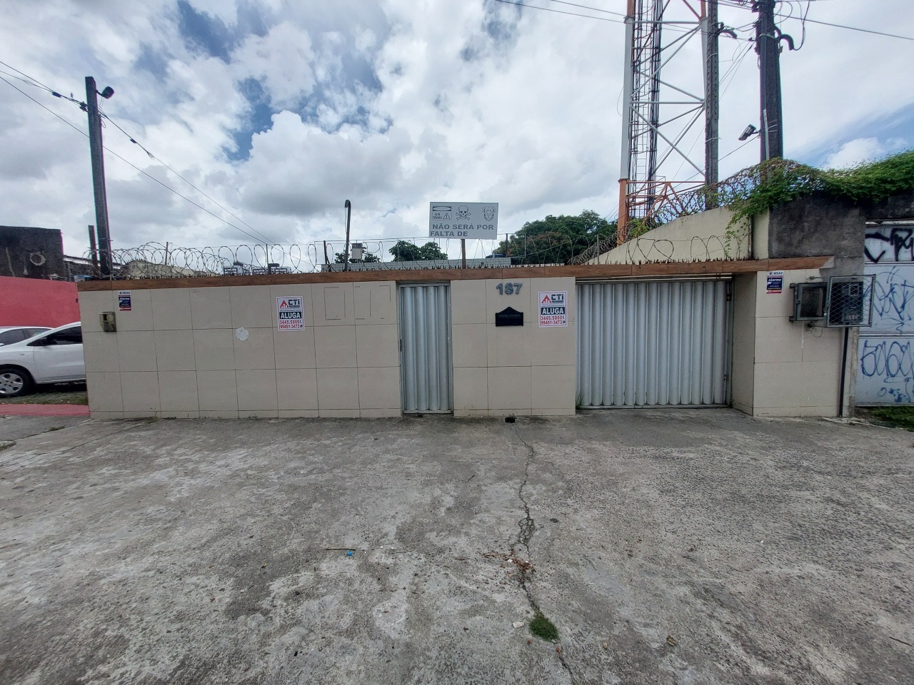 Casa 6 quartos ( 1 suíte ) para para aluguel em Cordeiro - Recife - - CTI imobiliaria: 