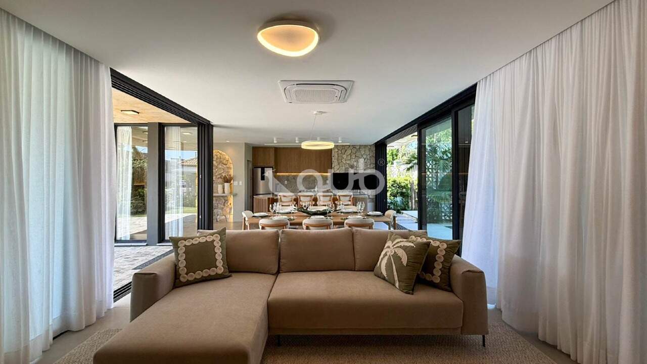 Condomínio Porto Coronado