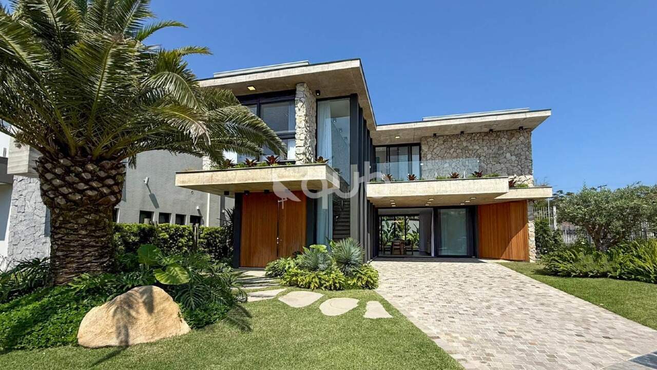 Condomínio Porto Coronado