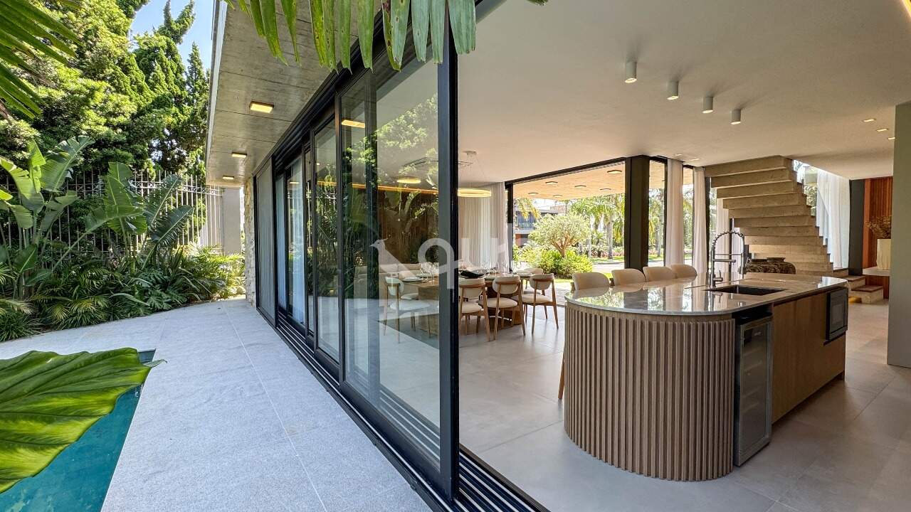 Condomínio Porto Coronado