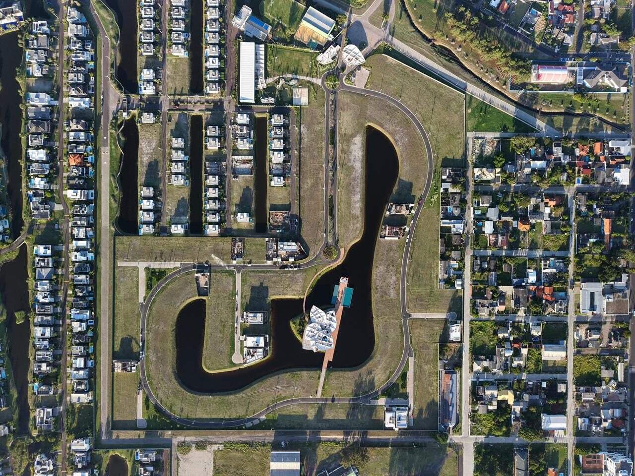 Condomínio Lótus Atlântida