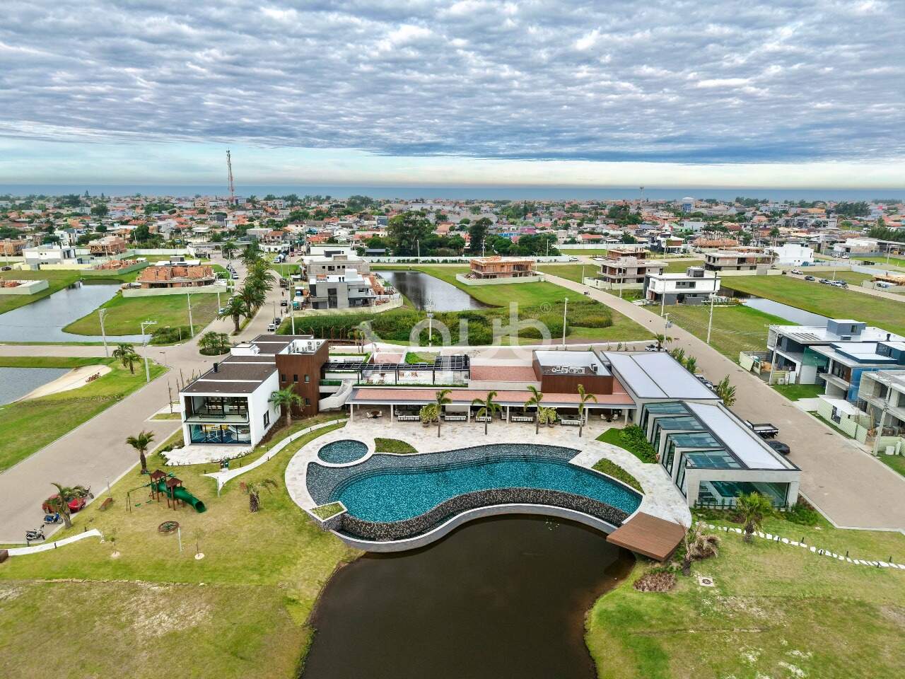 Condomínio Amare Home Resort