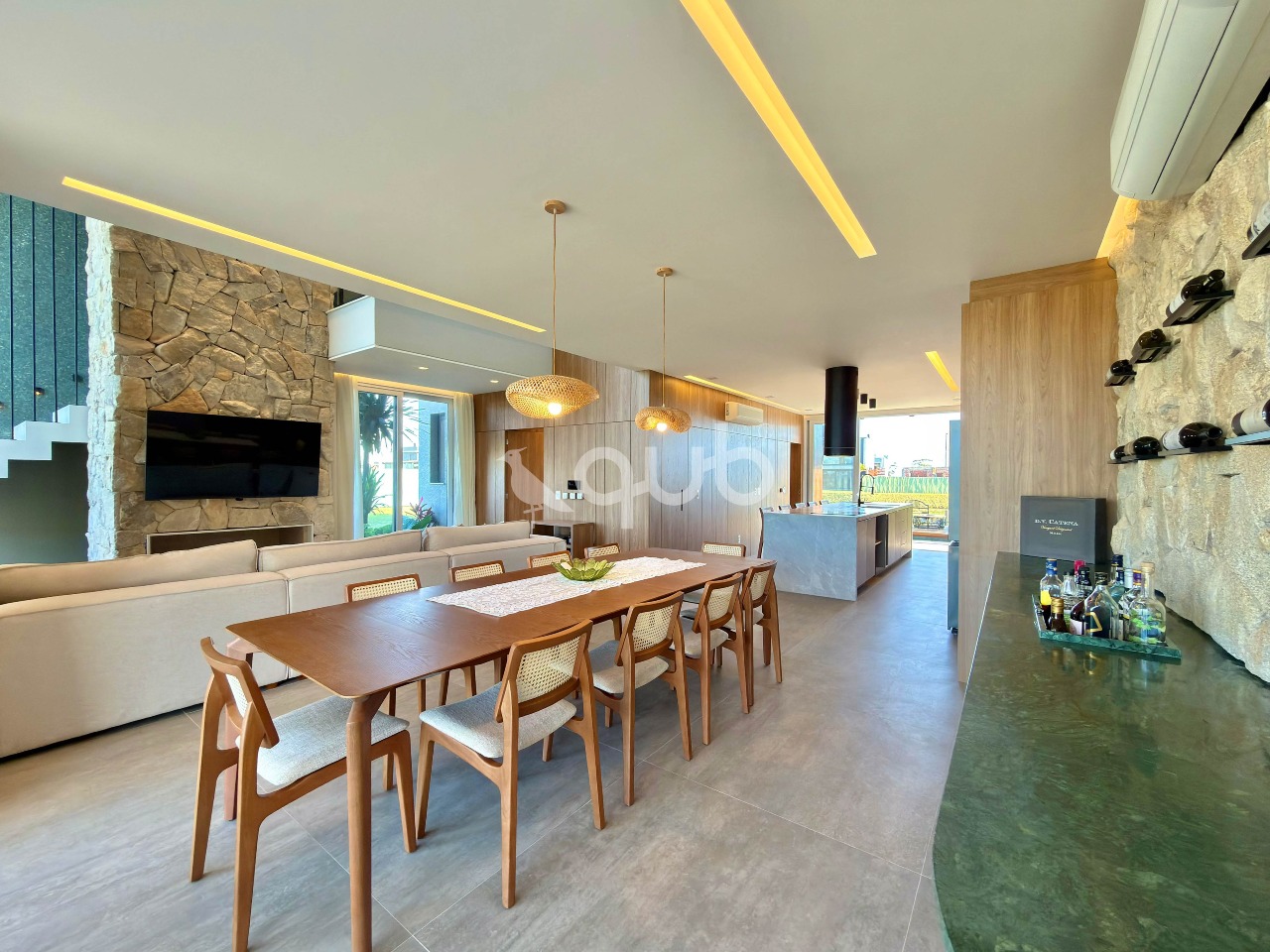 Condomínio Allure Beach Condo