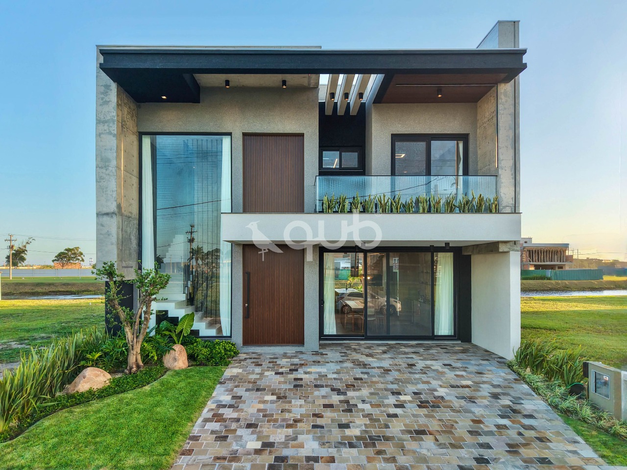 Condomínio Allure Beach Condo