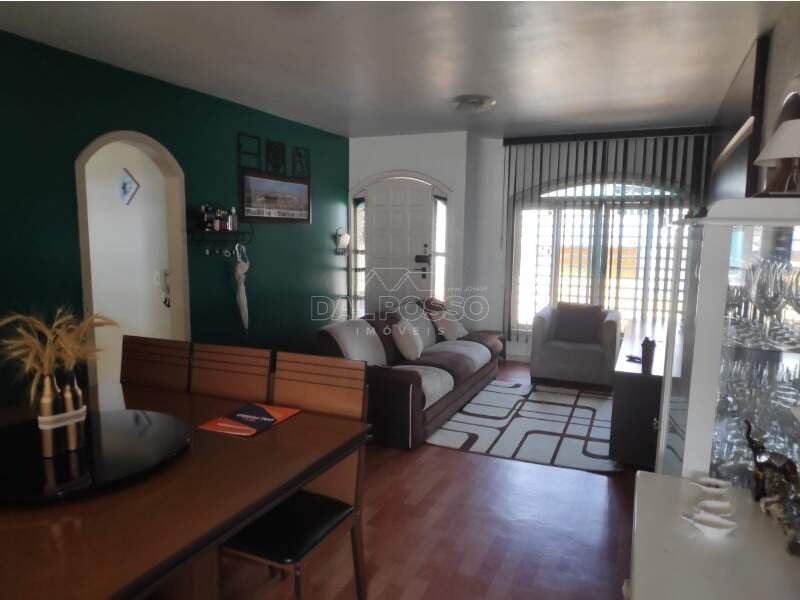 CASA à venda no Bonsucesso: 