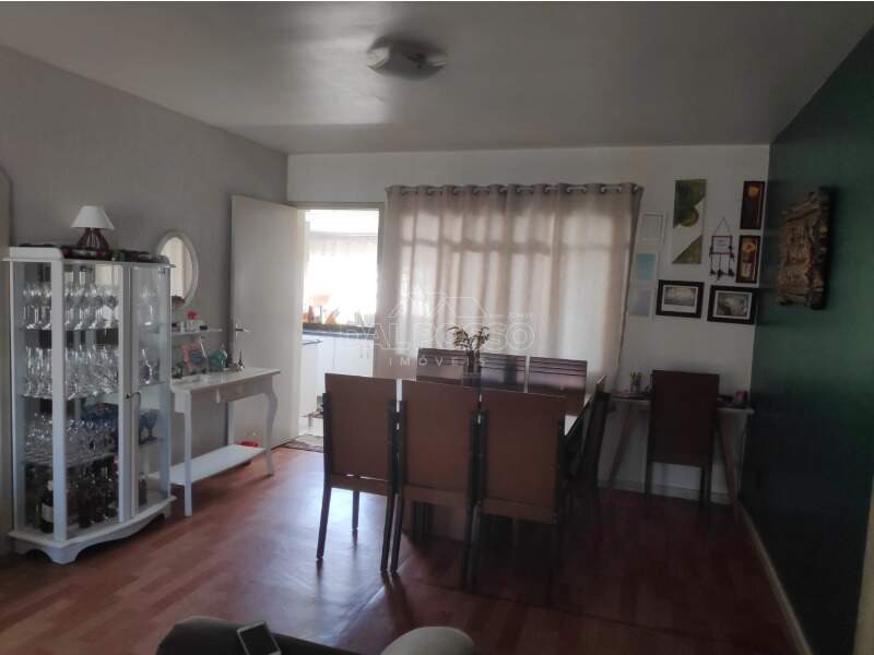 CASA à venda no Bonsucesso: 