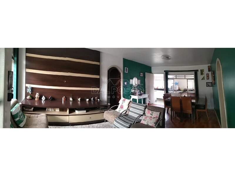 CASA à venda no Bonsucesso: 