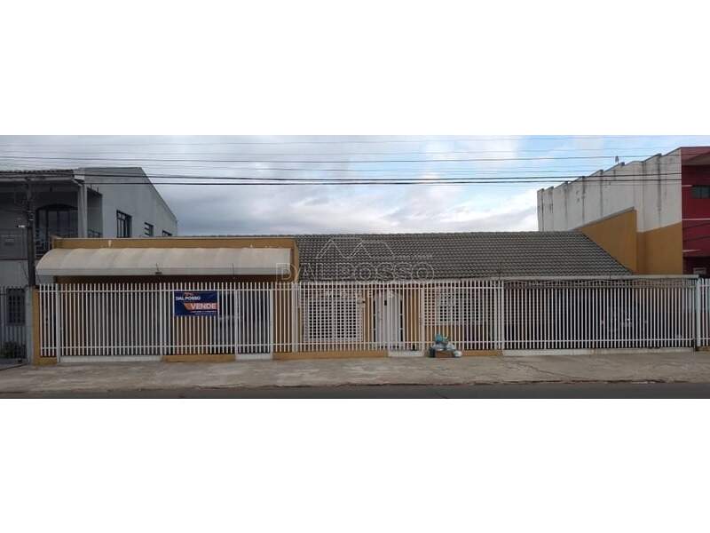 CASA à venda no Bonsucesso: 