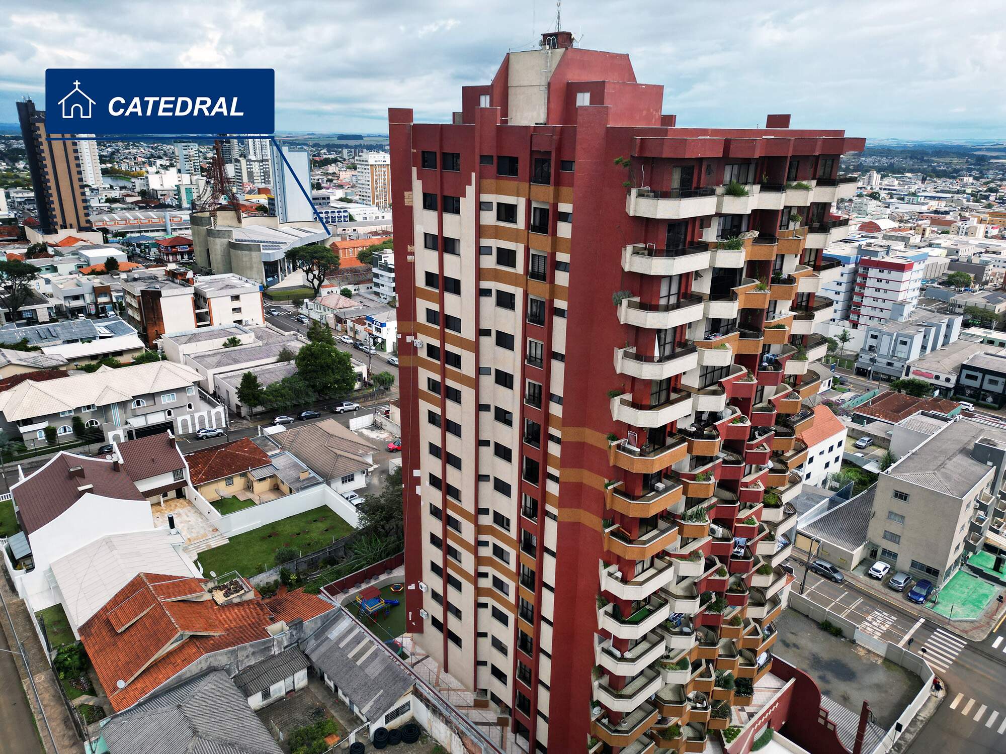 APARTAMENTO à venda no Centro: 