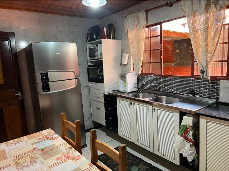 CASA à venda no Bonsucesso: 