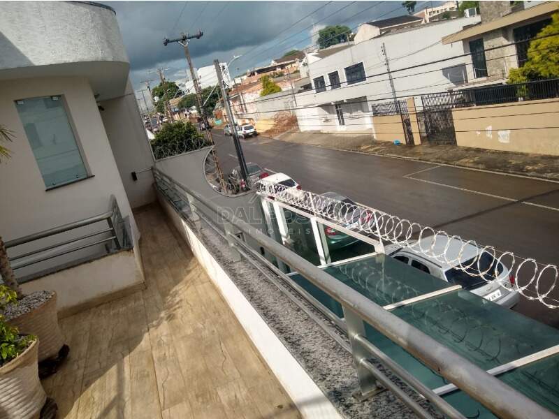 SOBRADO à venda no Centro: 