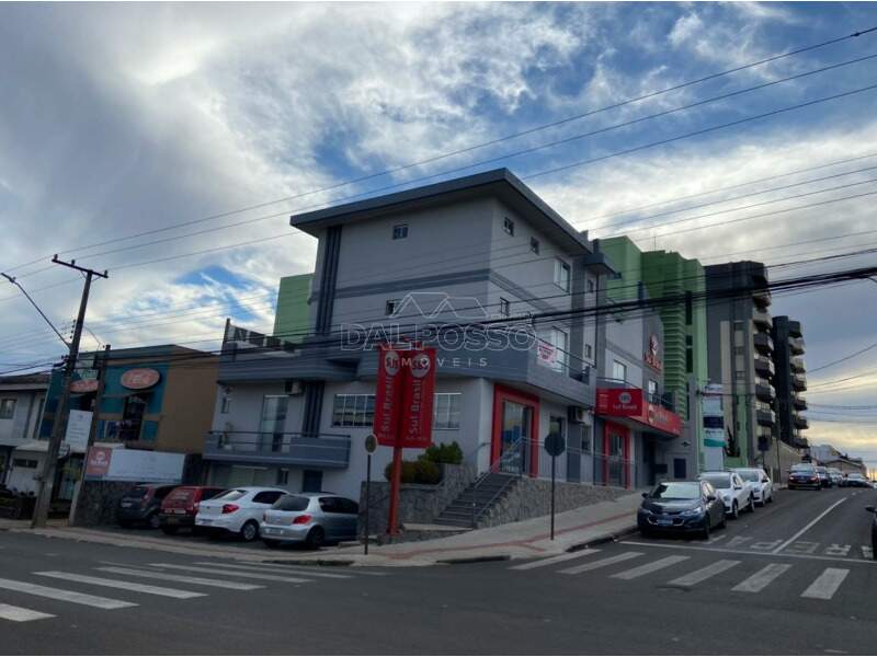 APARTAMENTO à venda no Centro: 