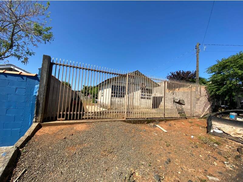 CASA à venda no Boqueirão: 
