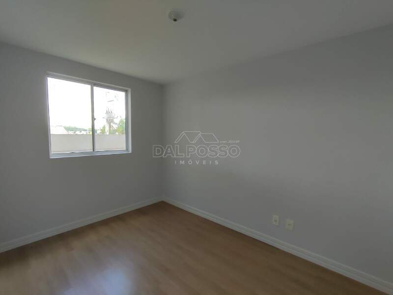 APARTAMENTO à venda no Conradinho: 
