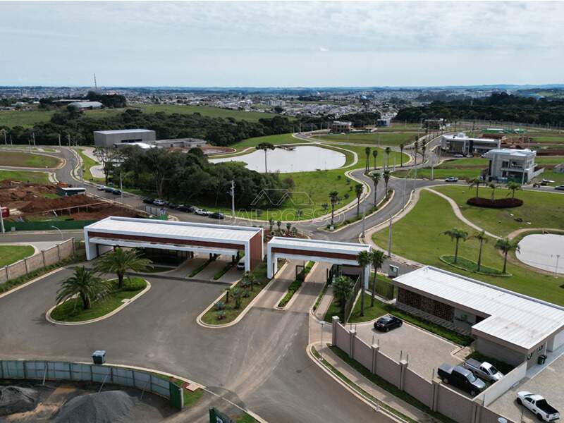 TERRENO à venda no CONDOMINIO GRAND FOREST: 