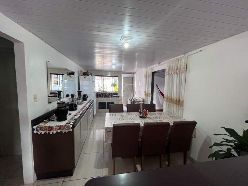 CASA à venda no Conradinho: 
