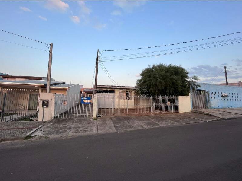 CASA à venda no Conradinho: 