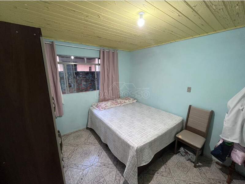 CASA à venda no Conradinho: 