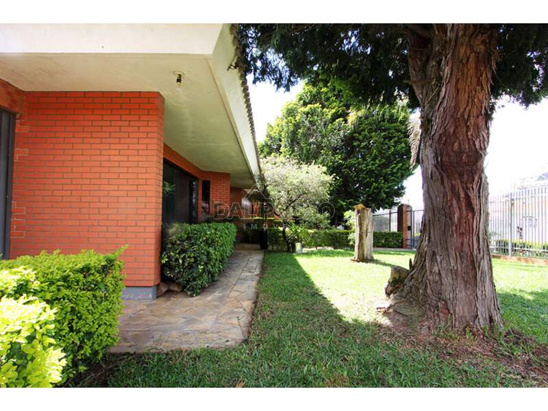 CASA à venda no Bonsucesso: 
