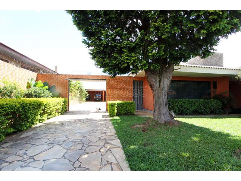 CASA à venda no Bonsucesso: 