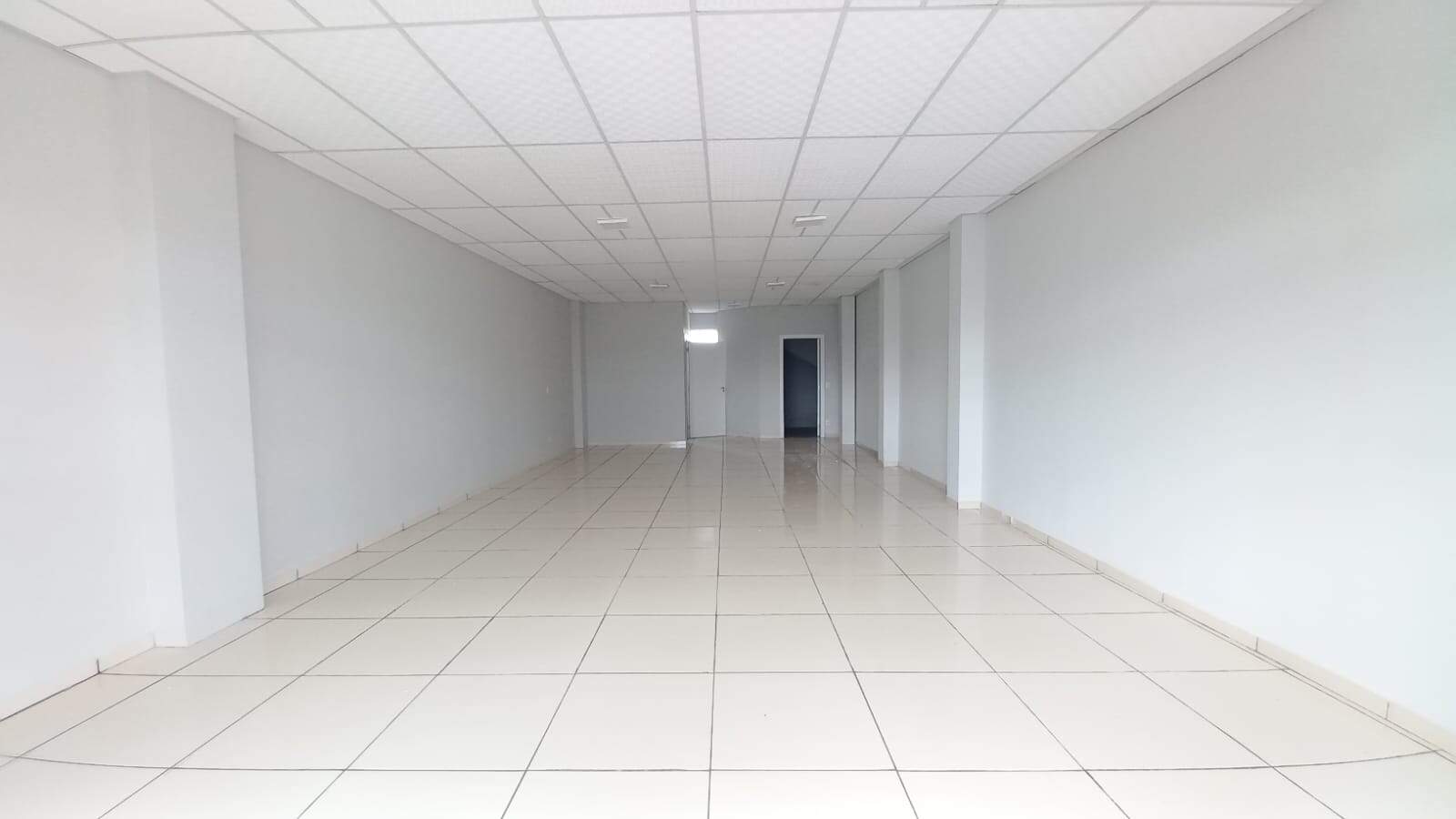 SALA COMERCIAL para aluguel no Boqueirão: 