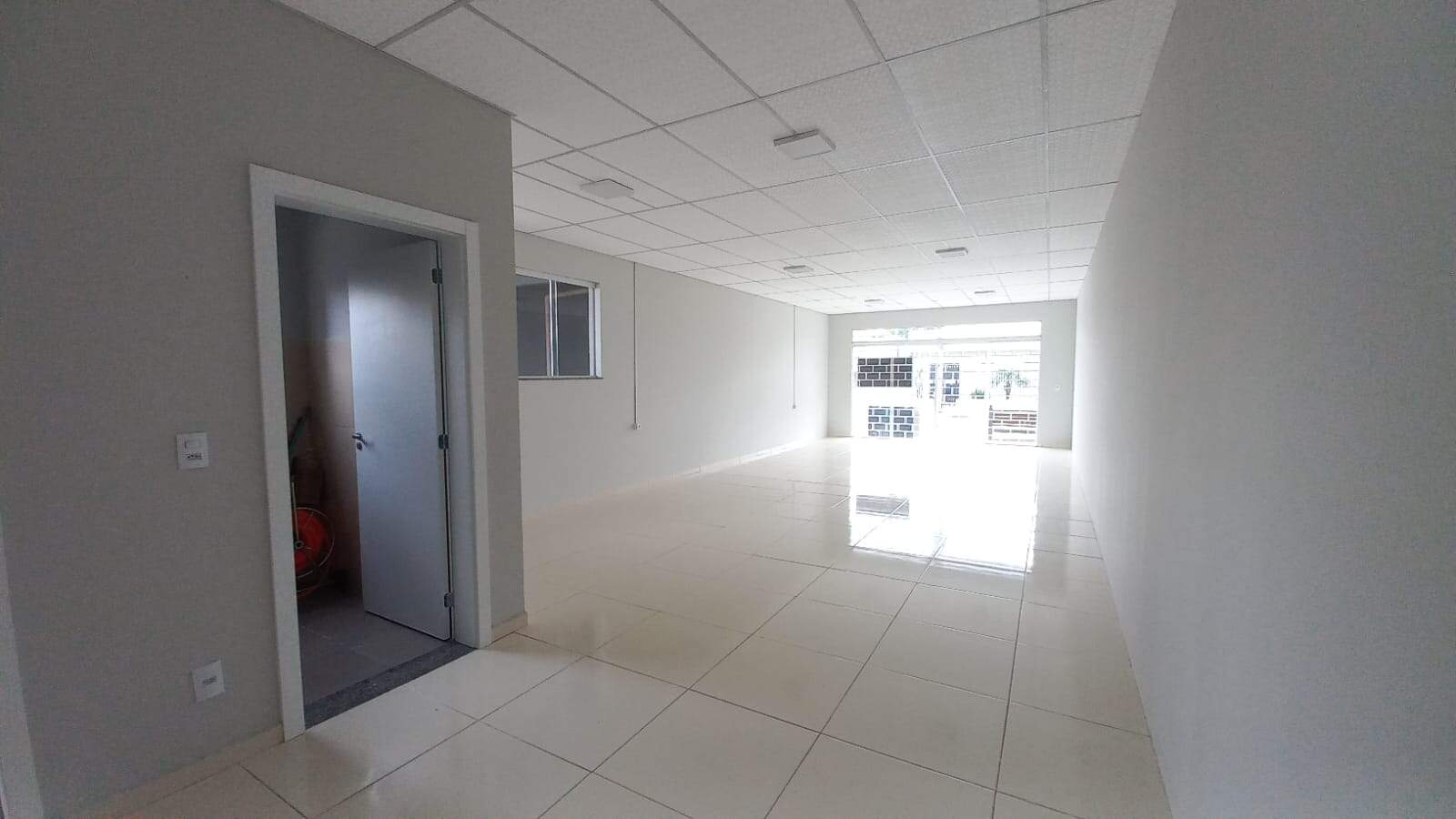 SALA COMERCIAL para aluguel no Boqueirão: 