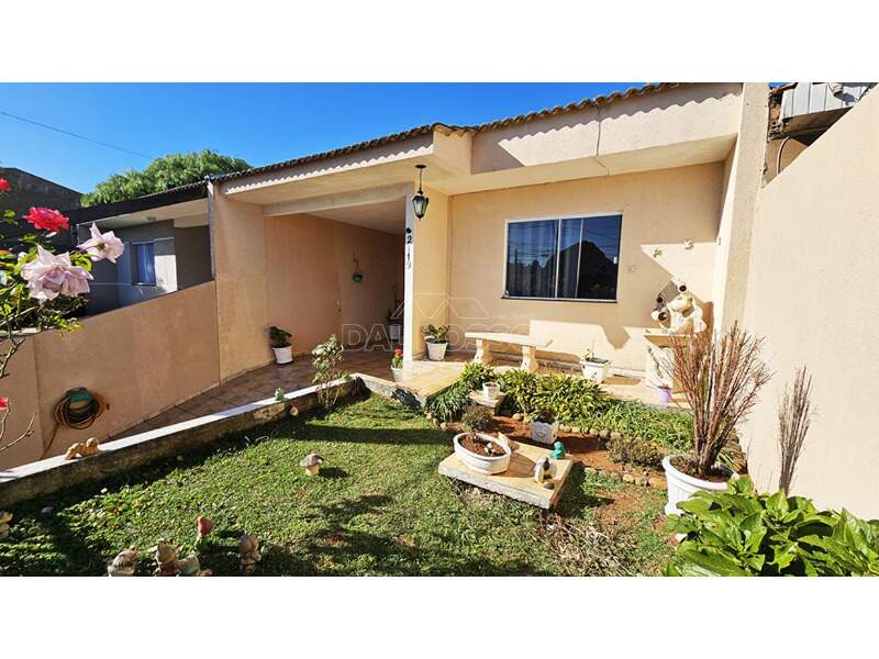 CASA à venda no Bonsucesso: 