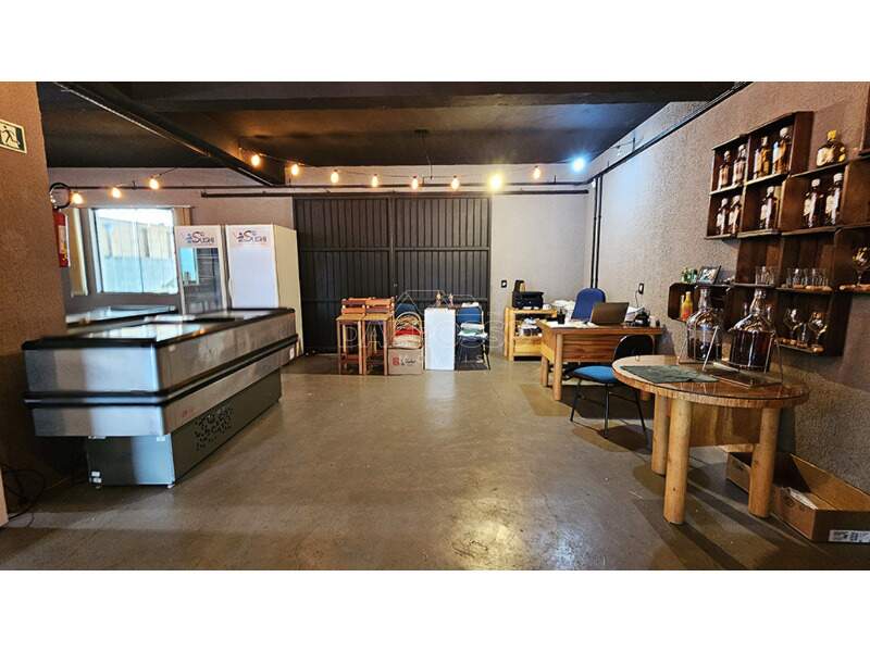 IMÓVEL COMERCIAL à venda no Bonsucesso: 