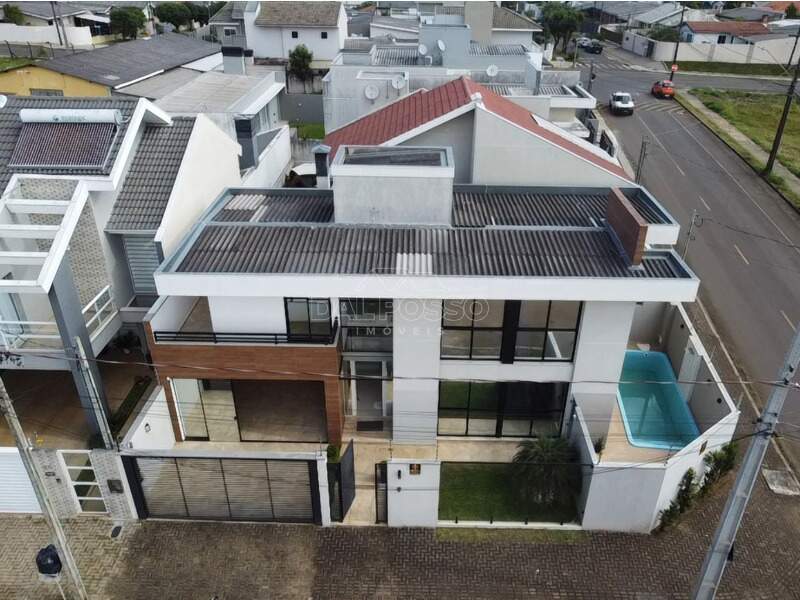 SOBRADO à venda no Santa Cruz: 