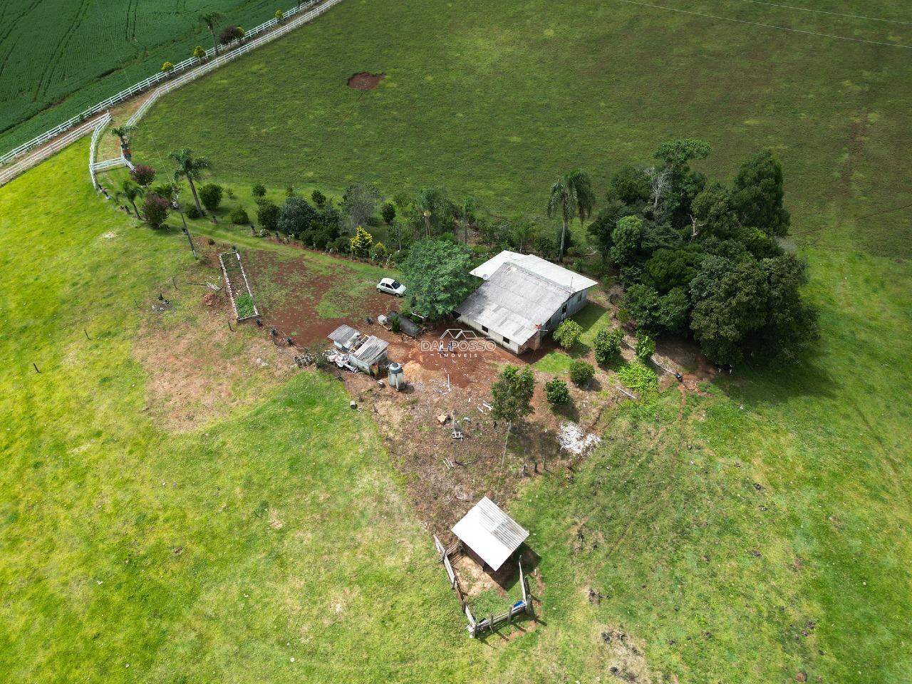 CHÁCARA à venda no ÁREA RURAL: 