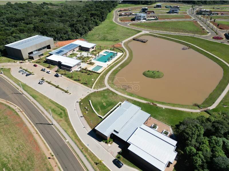 TERRENO à venda no CONDOMINIO GRAND FOREST: 