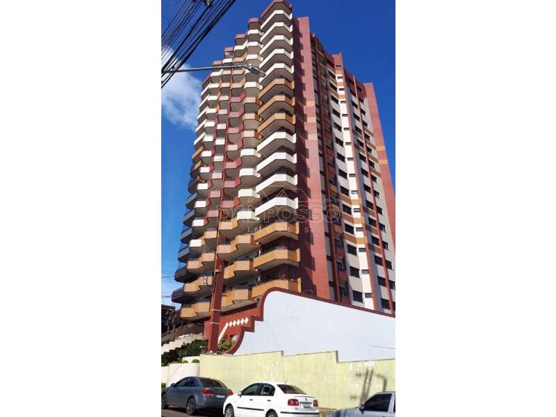 APARTAMENTO à venda no Centro: 