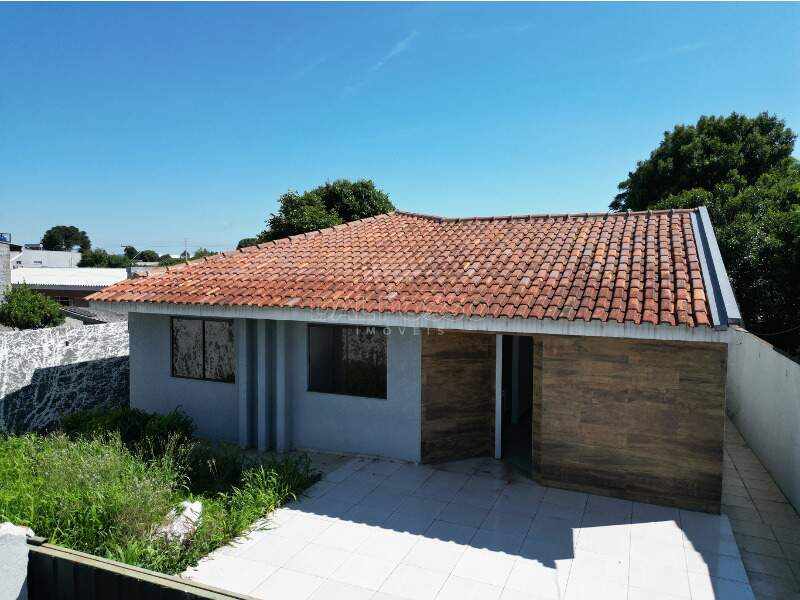 CASA à venda no Bonsucesso: 