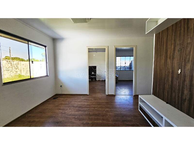 CASA à venda no Bonsucesso: .JPG
