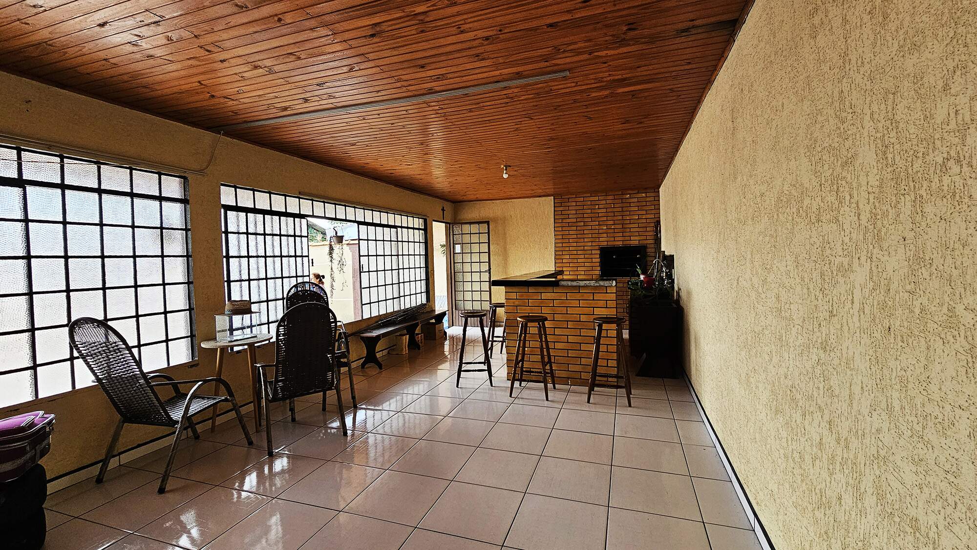 CASA à venda no Bonsucesso: 