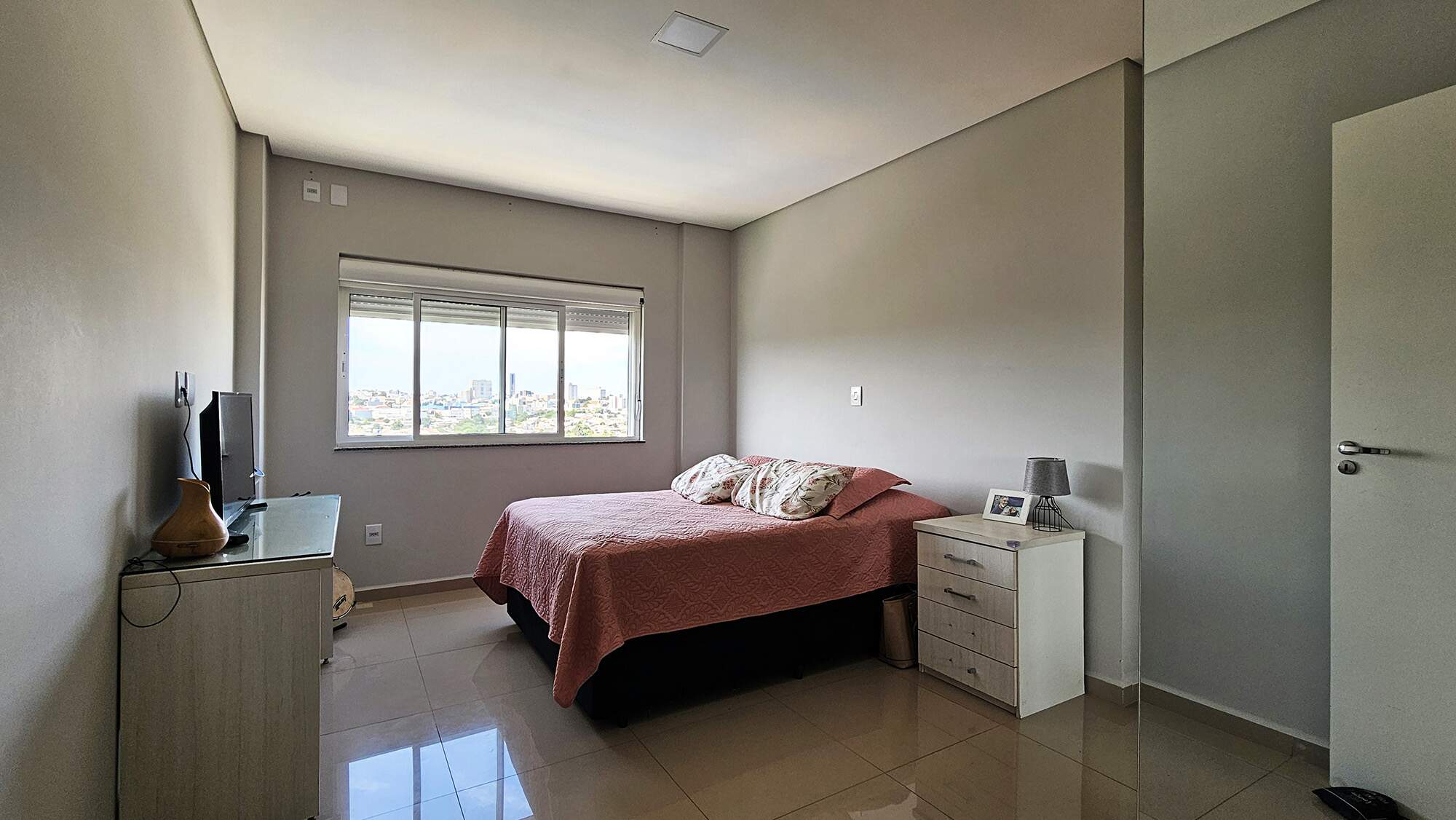 APARTAMENTO à venda no Bonsucesso: 