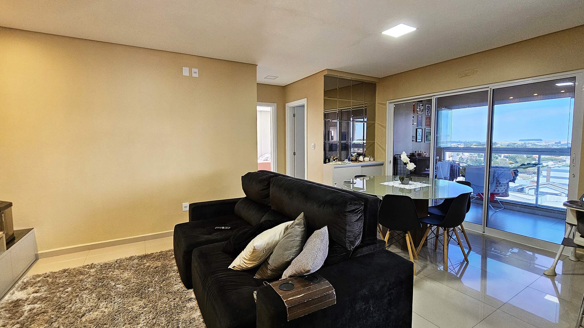 APARTAMENTO à venda no Bonsucesso: 
