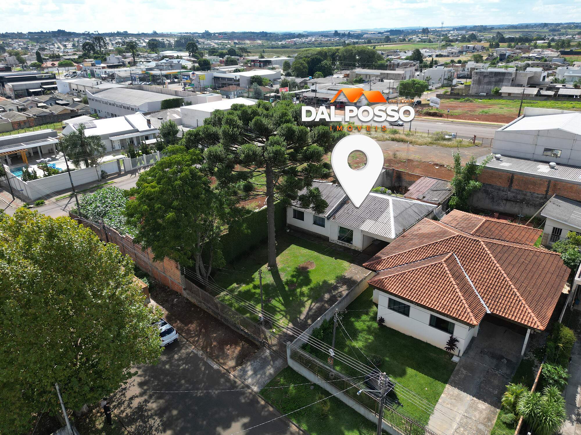 CASA à venda no JARDIM PINHEIRINHO: 