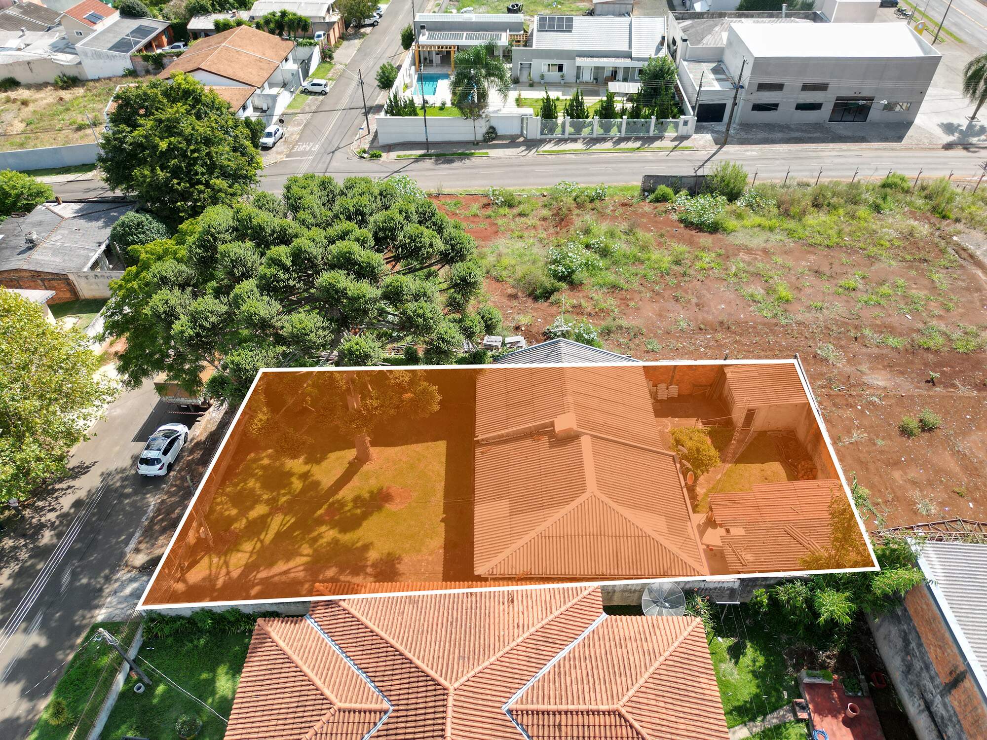 CASA à venda no JARDIM PINHEIRINHO: 