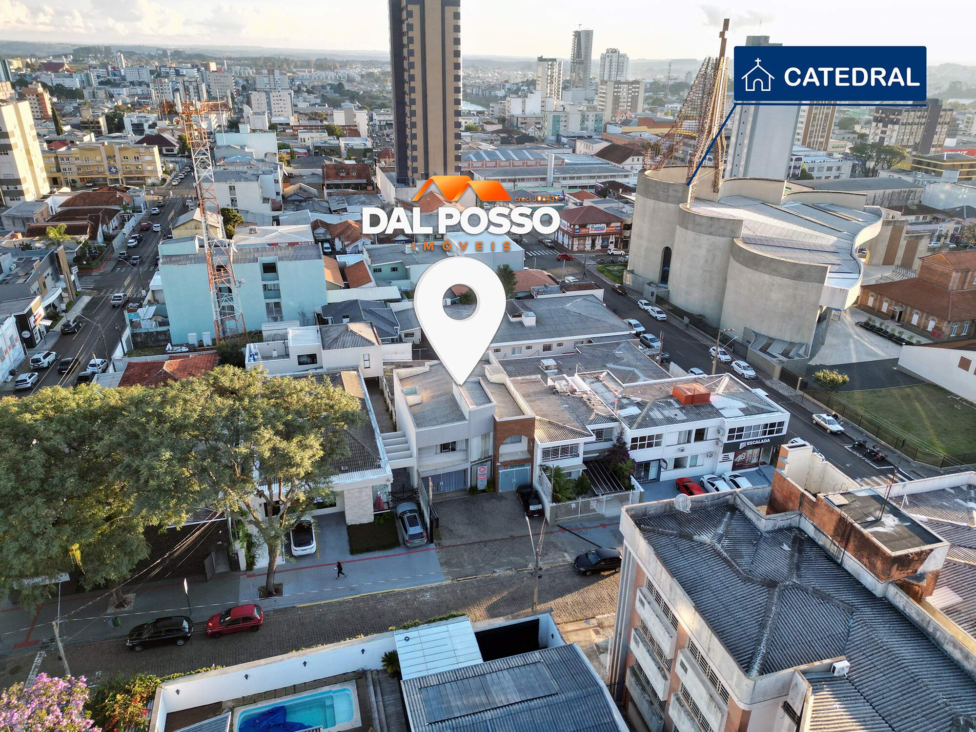 SOBRADO à venda no Centro: 