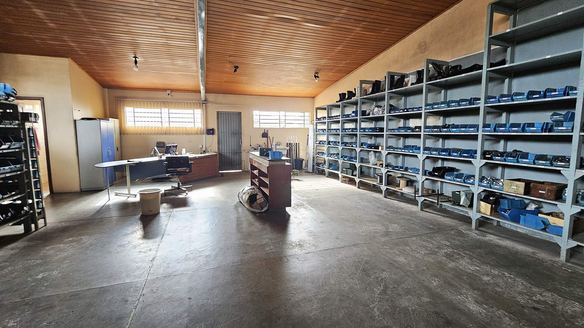 SALA COMERCIAL para aluguel no Centro: 