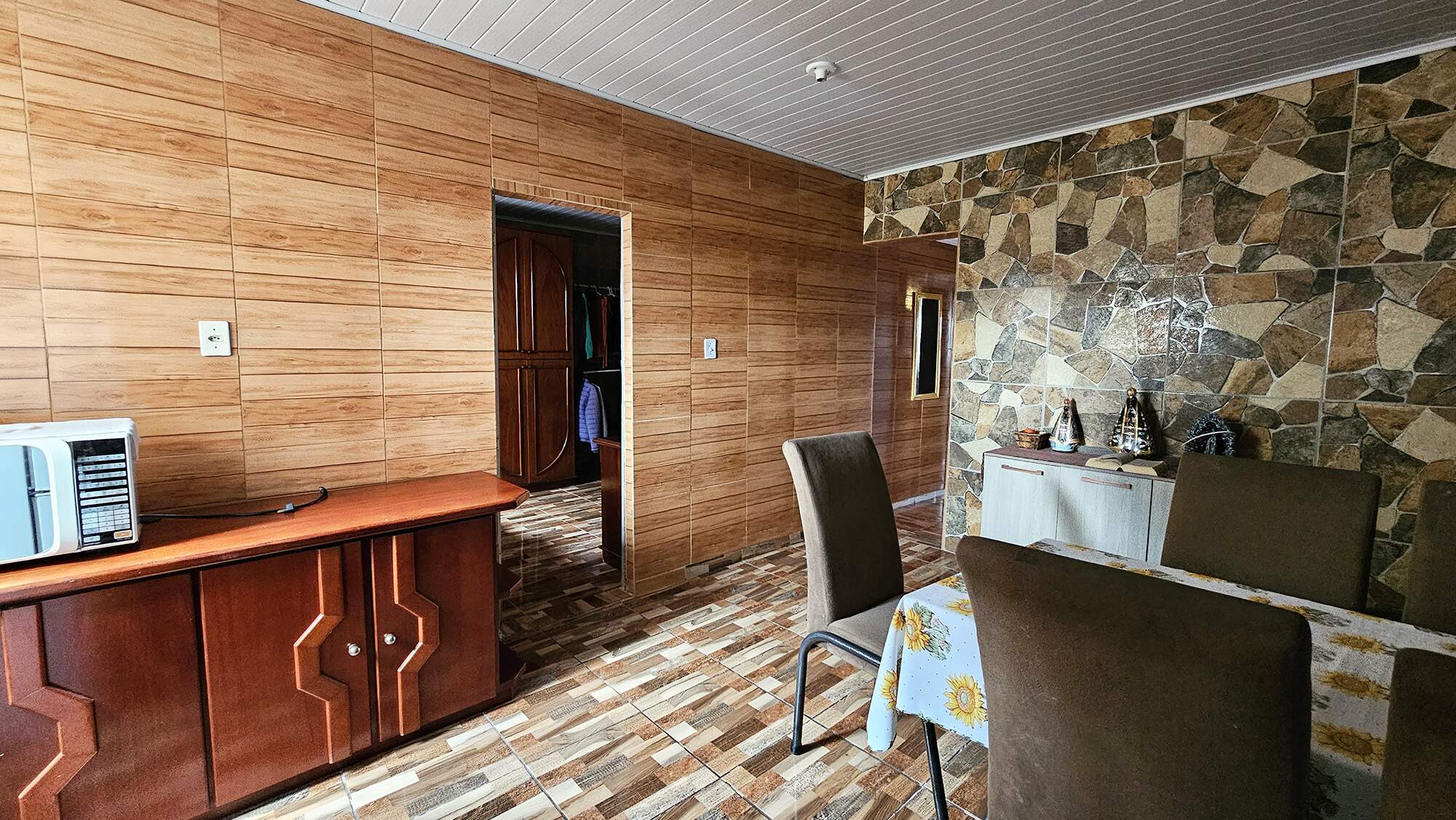 CASA à venda no ALTO CASCAVEL: 