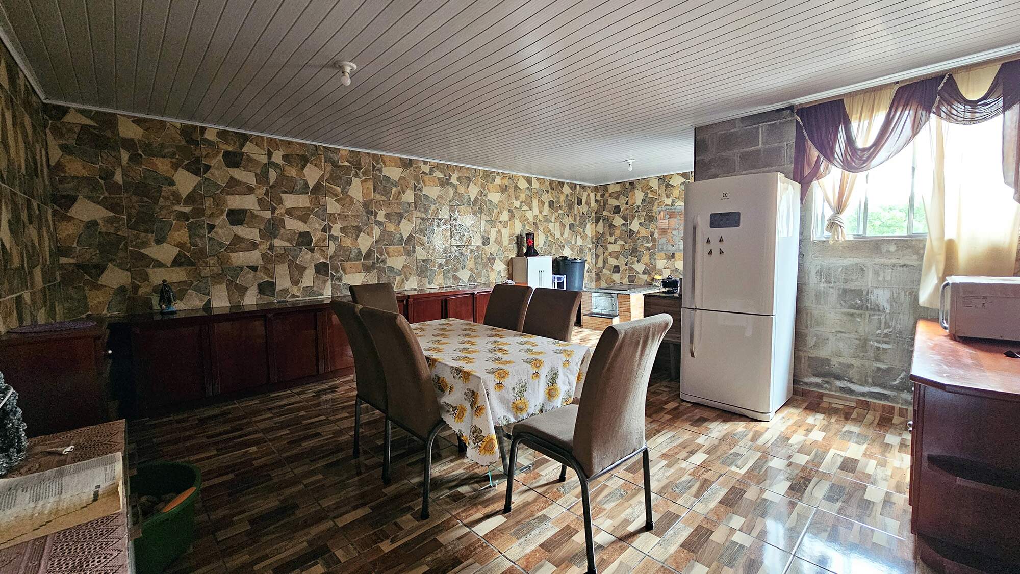 CASA à venda no ALTO CASCAVEL: 