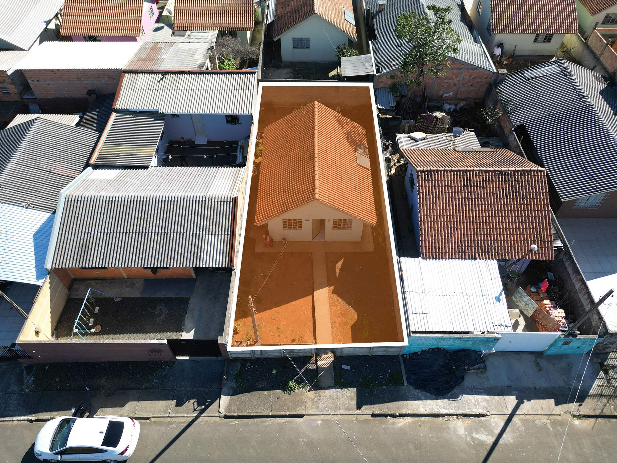 CASA à venda no RESIDENCIAL 2000: 