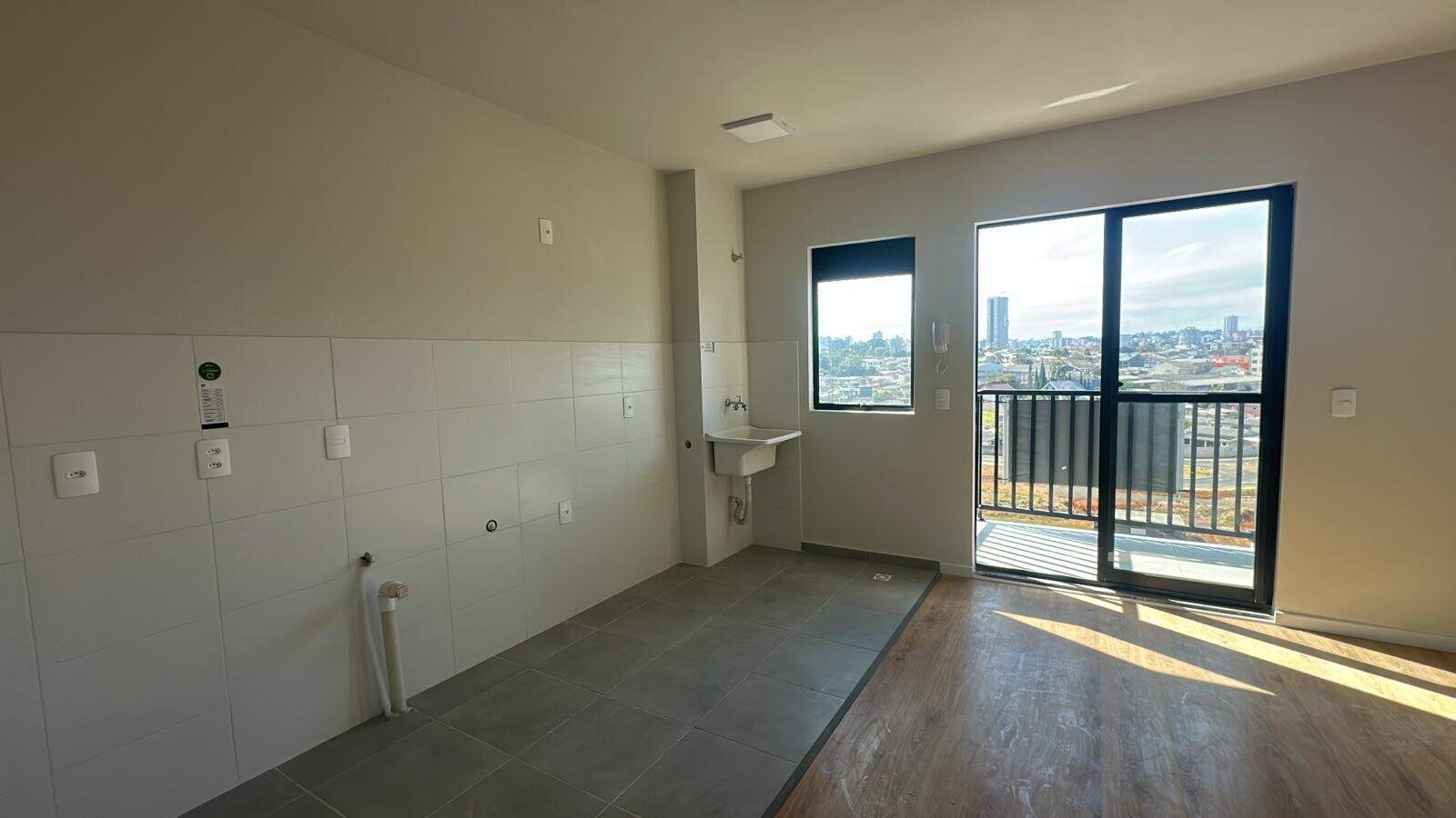 APARTAMENTO para aluguel no BATEL: 